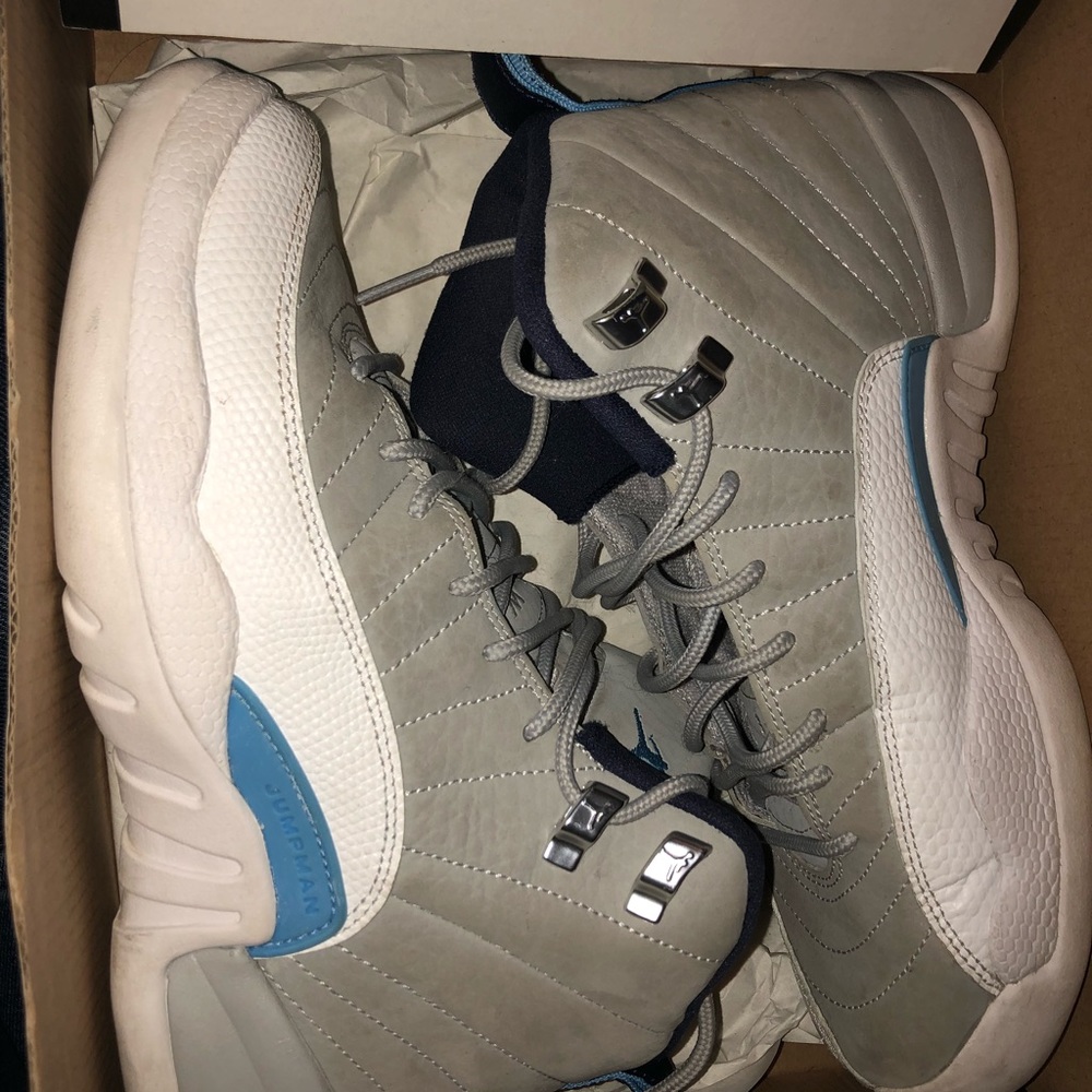 Jordan Retro 12 Wolf Greys